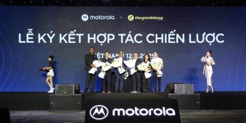 motorola trở lại Việt Nam với sự kiện ra mắt hoành tráng: “Hello moto, Hello Việt Nam!” 11 motorola trở lại Việt Nam với sự kiện ra mắt hoành tráng: “Hello moto, Hello Việt Nam!”