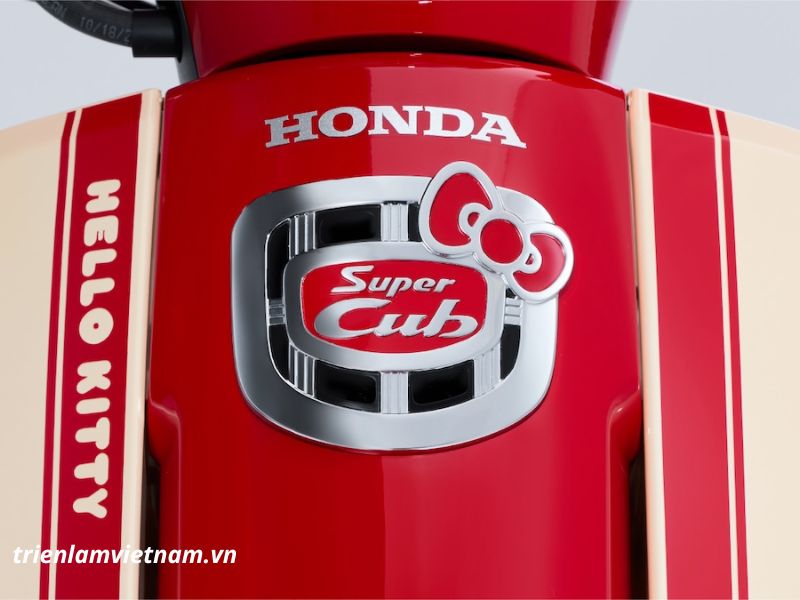 Honda Super Cub 50 Hello Kitty